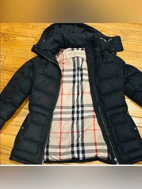 Burberry Vintage Black Puffer Jacket with Signature Nova Check Lining Authentic